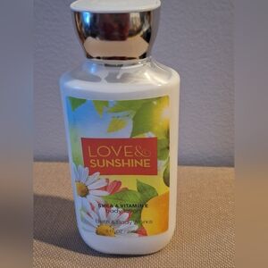 🎁Bath & Body Works Love & Sunshine Body Lotion - White, Yellow, Green
